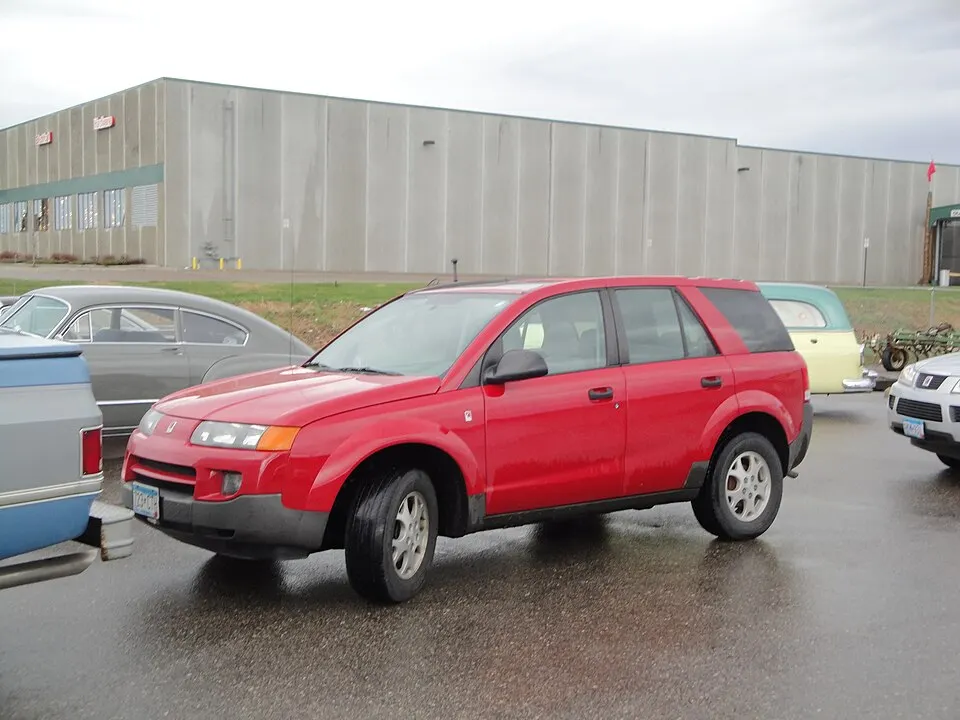 2003 Saturn Vue (5673985126), photographed in United States