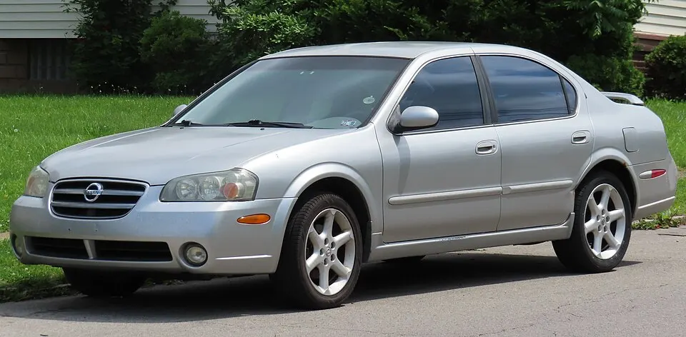 2003 Nissan Maxima SE, photographed in United States