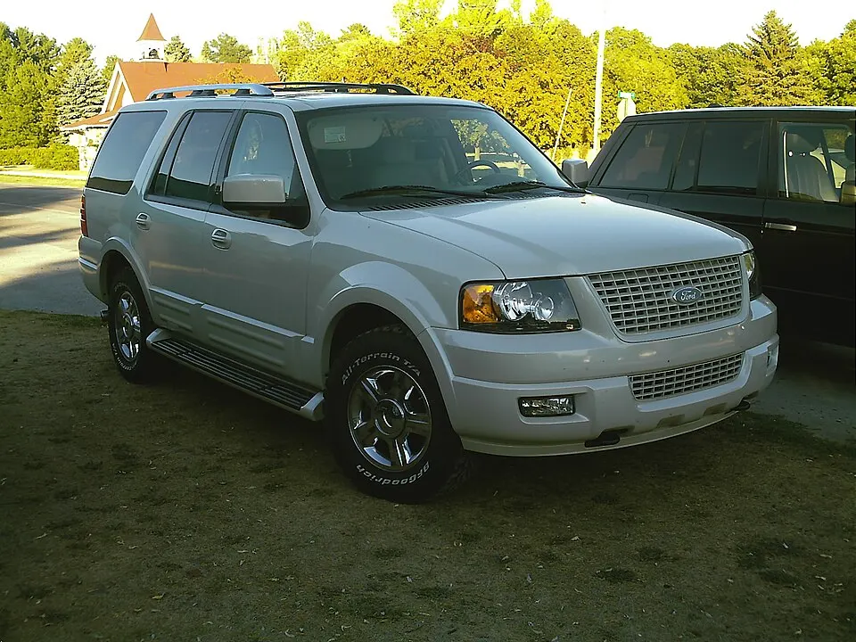Ford Expedition 2006 1, photographed in United States