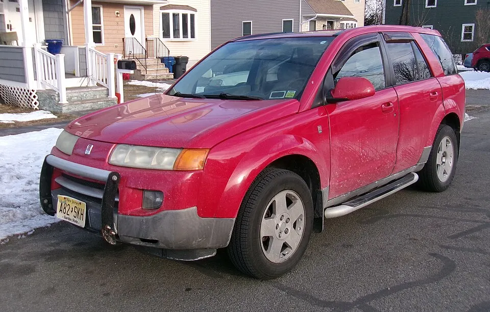 2005 Saturn Vue AWD V6, Front left, 01-24-2026, photographed in United States