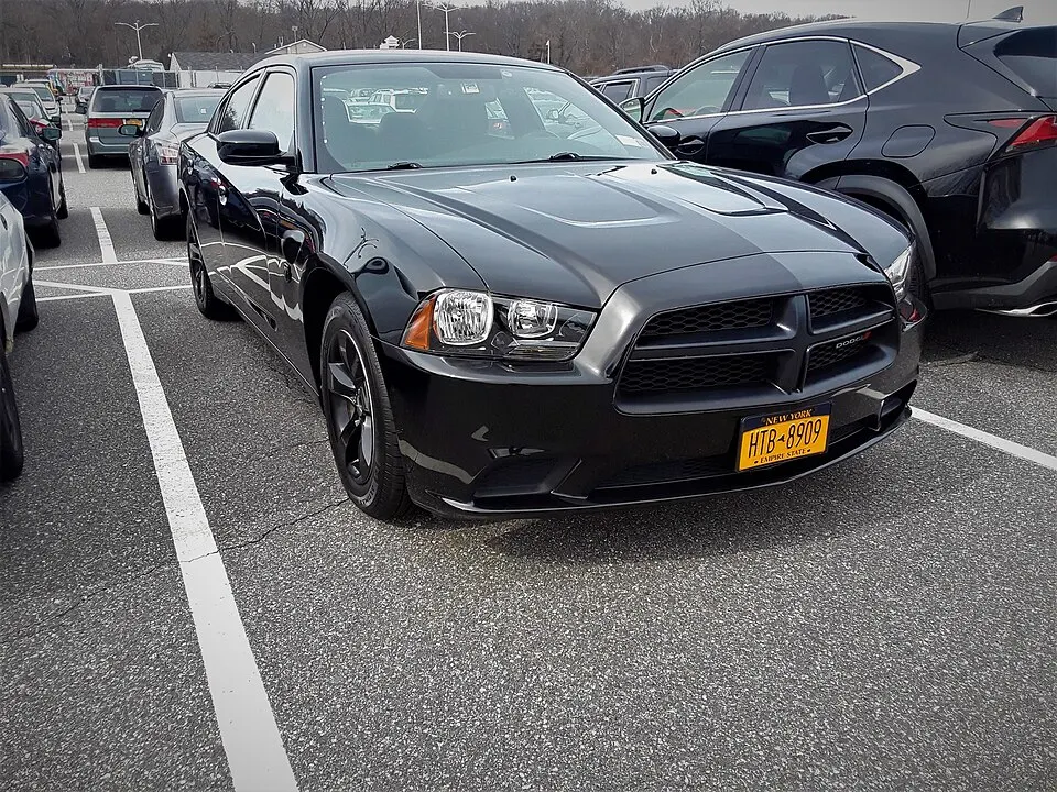 2013 Dodge Charger front end, photographed in United States