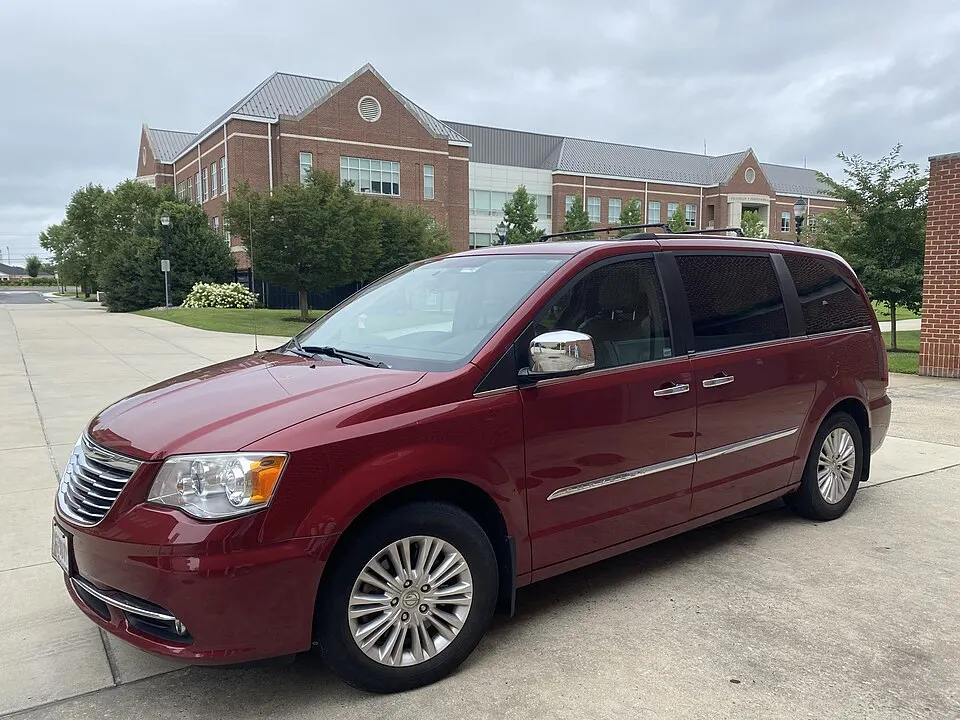 2014 Chrysler Town & Country Limited finished in Deep Cherry Red Crystal Pearlcoat 1of2, photographed in United States