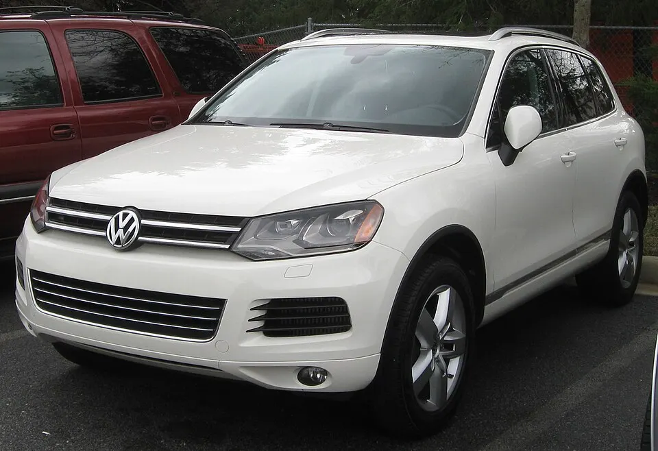 2011 Volkswagen Touareg -- 04-01-2011, photographed in United States