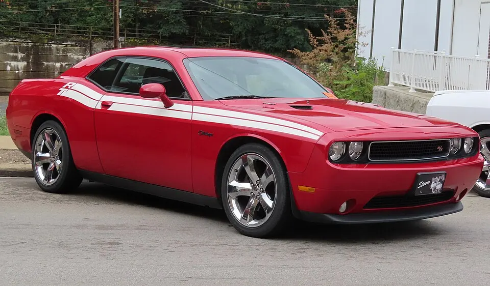 2013 Dodge Challenger RT Classic, front right, 09-09-2023, photographed in United States