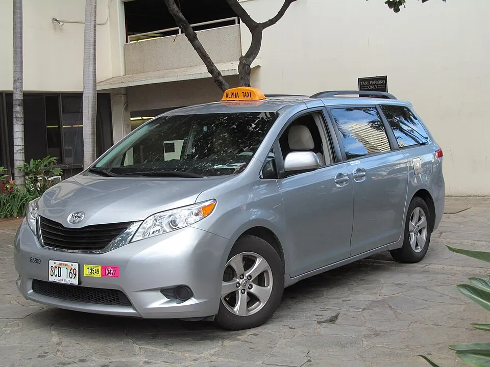 2014 Toyota Sienna minivan taxi (26394195950), photographed in United States