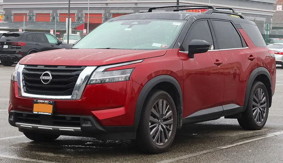 2023 Nissan Pathfinder SL, front 4.5.23, photographed in United States