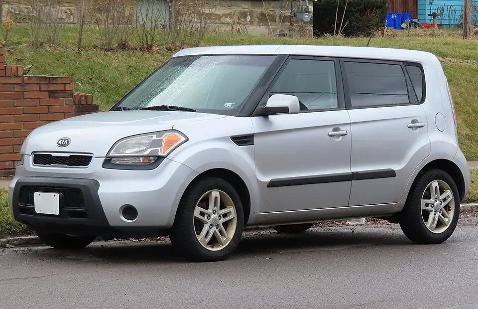 2011 Kia Soul +, front left, 02-02-2024, photographed in United States