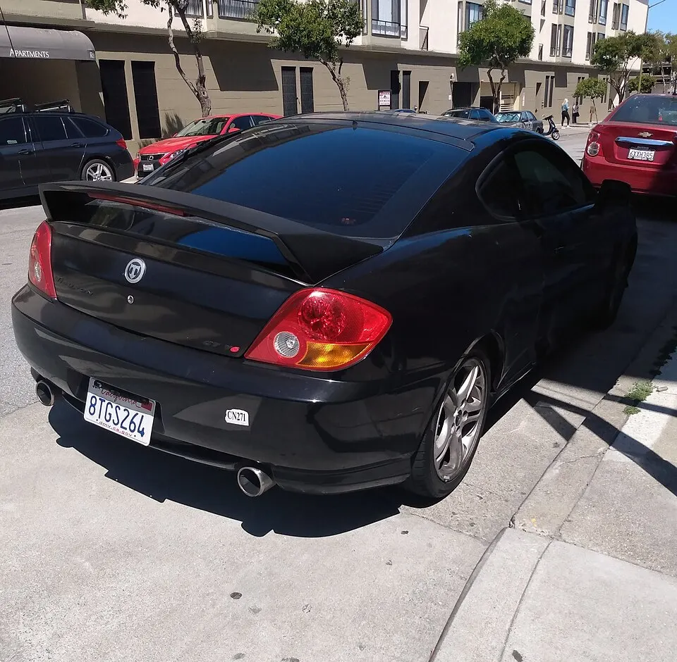 2004 Hyundai Tiburon GT V6, photographed in United States