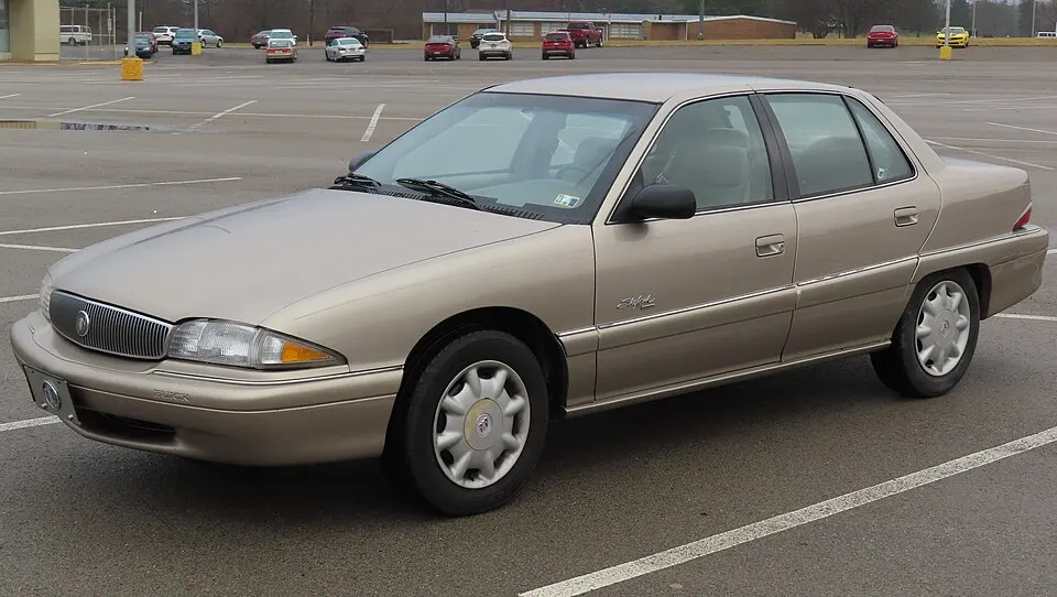 1996 Buick Skylark Limited Sedan, front left, 01-01-2023, photographed in United States