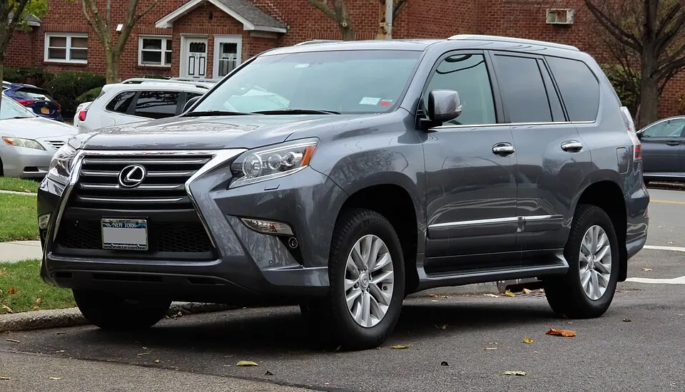 2016 Lexus GX 460 base, front 11.22.19, photographed in United States