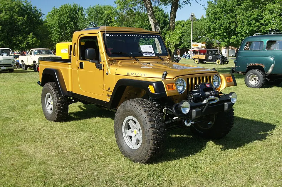 2004 Jeep Wrangler (18158723578), photographed in United States