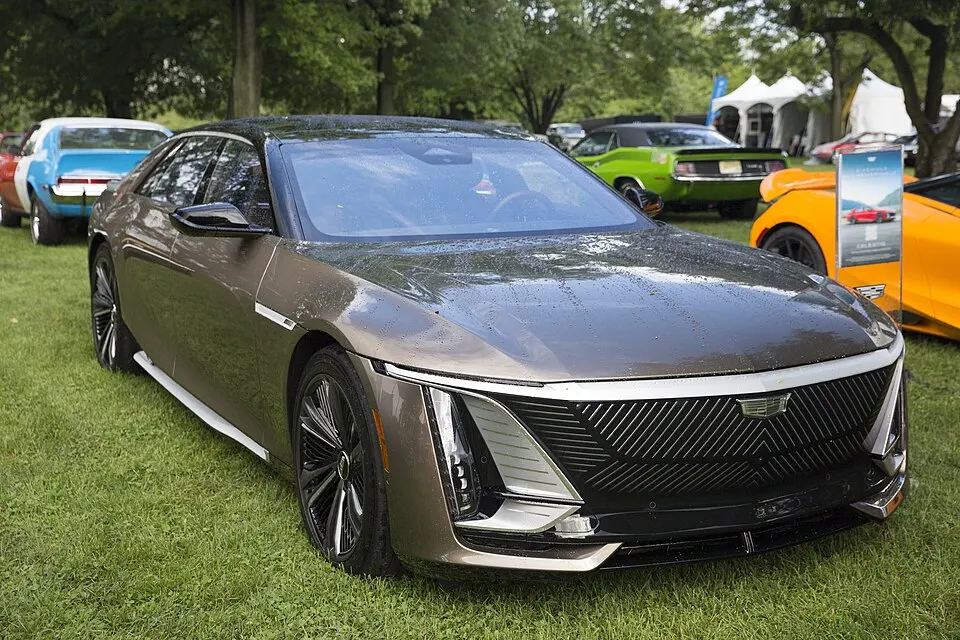 2025 Cadillac Celestiq "Vale", front right (Greenwich 2025), photographed in United States