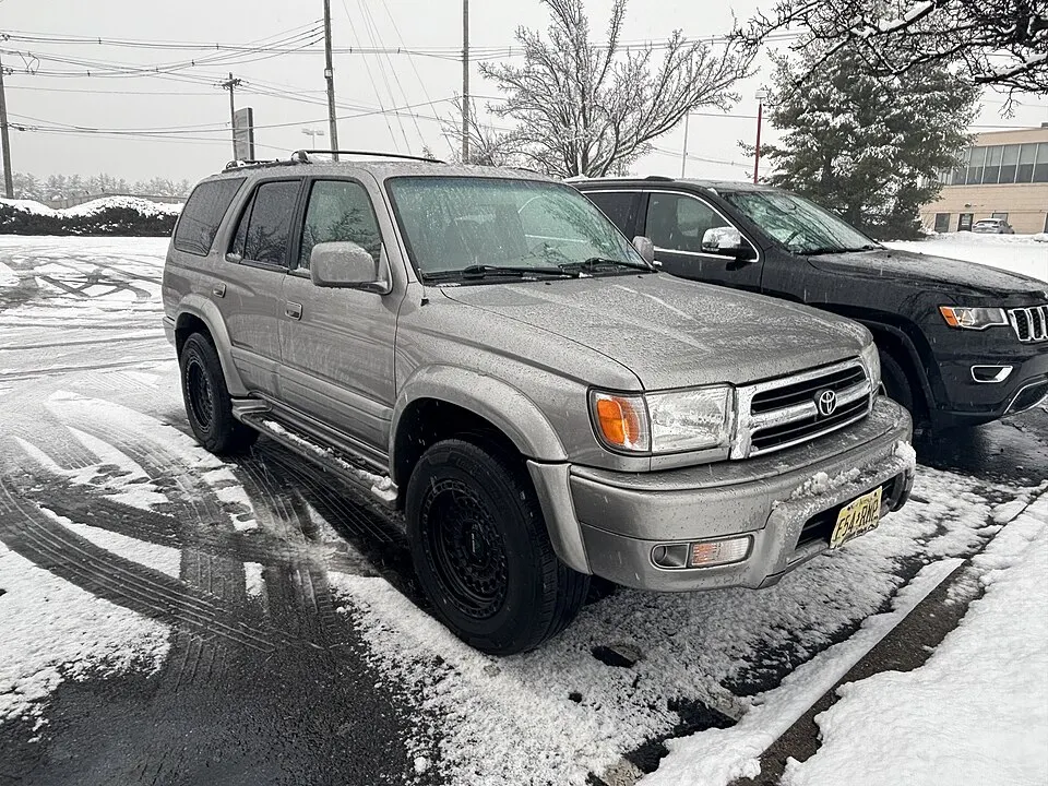 2001 Toyota 4Runner Limited 4WD, Front right, 01-18-2026, photographed in United States
