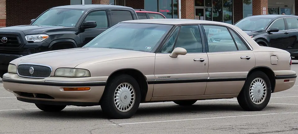 1999 Buick LeSabre Custom, 07-26-2022, photographed in United States