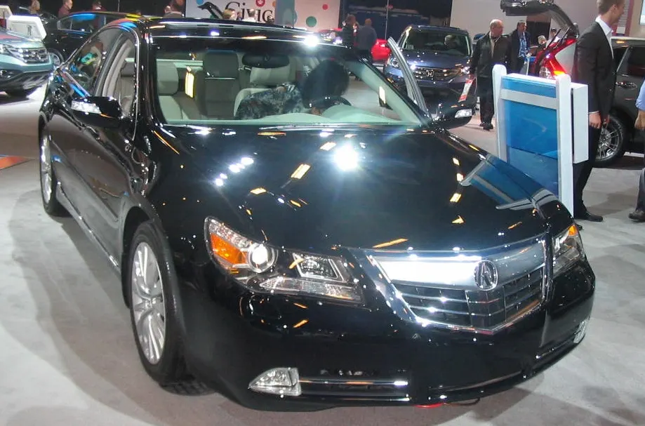 '12 Acura RL (MIAS '12), photographed in Canada
