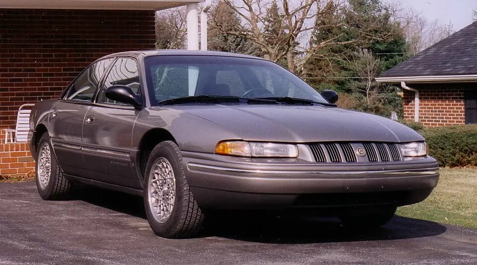 1995 Chrysler Concorde bright platinum metallic, photographed in United States