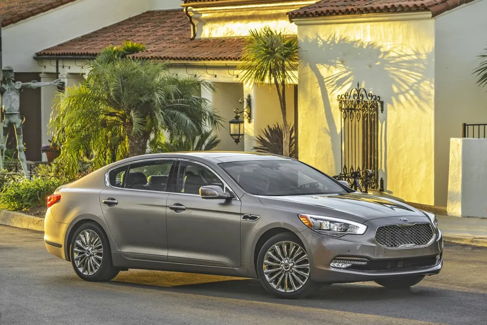2016 K900 (United States market)