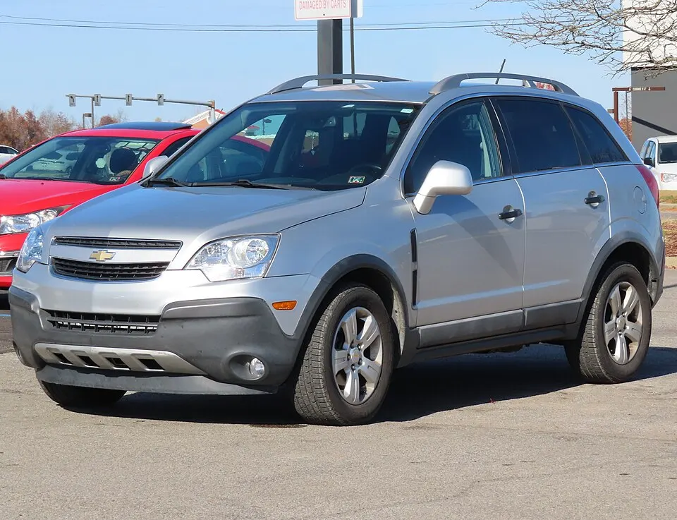 2013 Chevrolet Captiva Sport LS, front left, 11-03-2024, photographed in United States