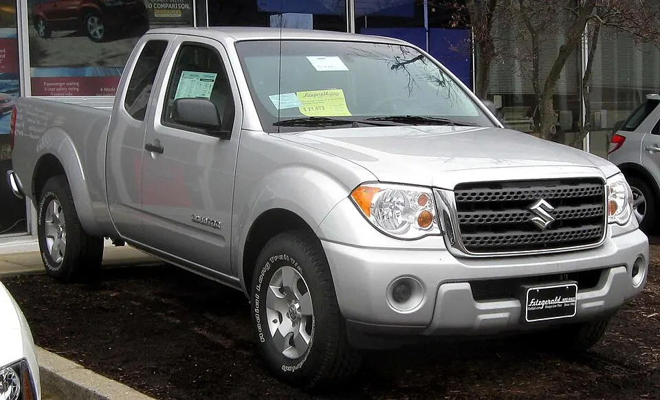 2009 Suzuki Equator extended cab Premium, photographed in United States